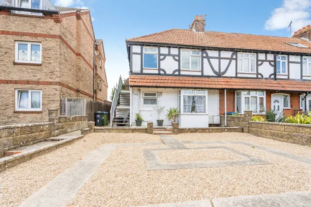 Chichester Road, Bognor Regis, photo 1