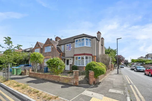 Woodberry Avenue, Harrow, HA2, photo 1