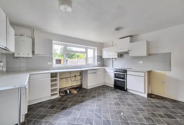 Photo 3 — Golden Miller Road, Gloucestershire, Wymans Brook, GL50 4RD