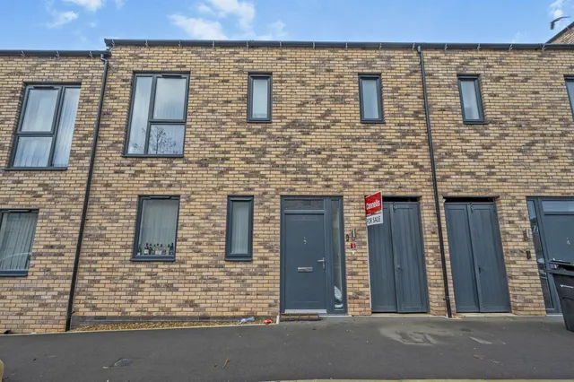 Bird Close, Balsall Heath, B12, photo 1
