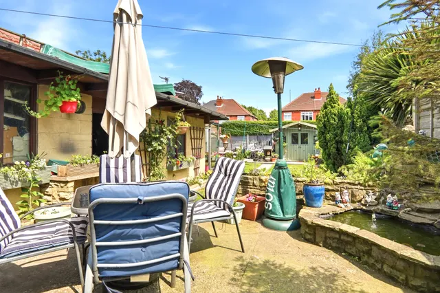 Cross Gates Avenue, Leeds, LS15, photo 1