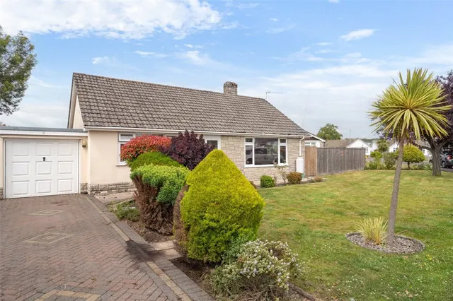 Hounds Way, Colehill, BH21, photo 1
