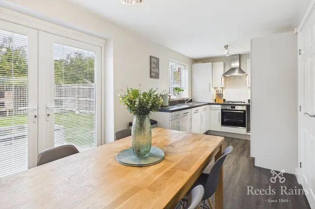 Taylor Road, Castleford, WF10, photo 3