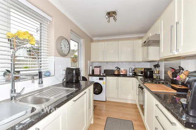 Cheriton High Street, Folkestone, CT19, photo 3