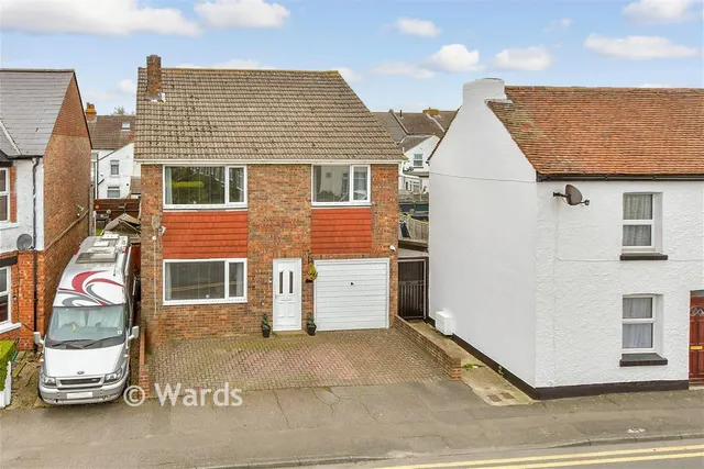 Cheriton High Street, Folkestone, CT19, photo 1