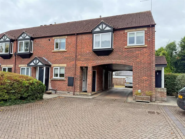 Tennison Court, Crescent Street, Cottingham, photo 1