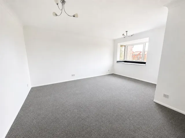 Balcombe Road, Peacehaven, photo 2