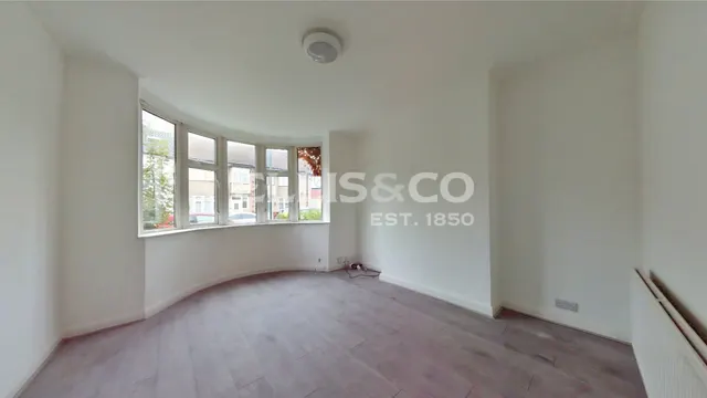 Elms Court, Wembley, HA0, photo 1