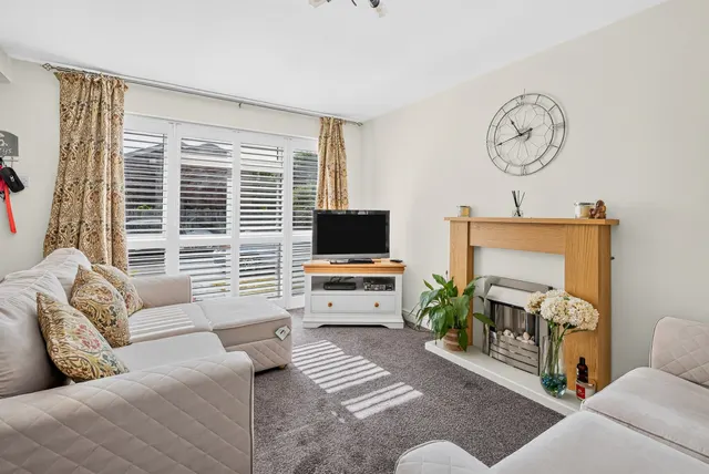 Ringway Road, St. Albans, AL2, photo 3