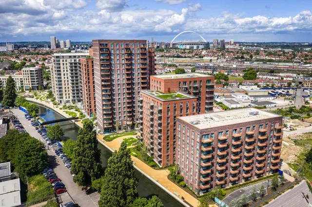 Photo 2 — Peninsula House, Grand Union, Wembley, HA0