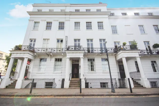 Clarendon Square, Leamington Spa, photo 1