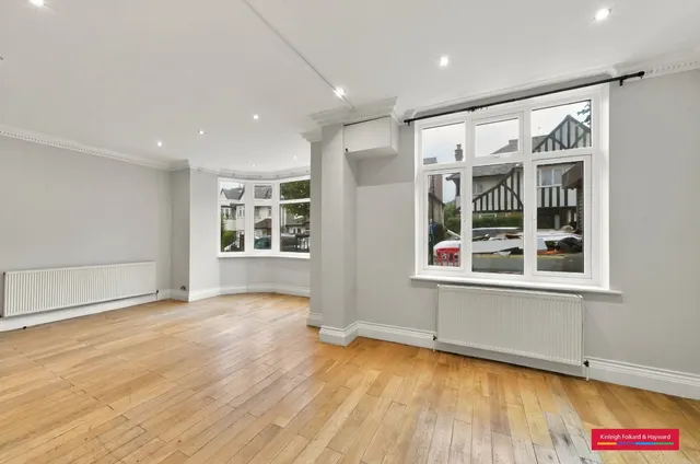 Ambrose Avenue, London, NW11, photo 3