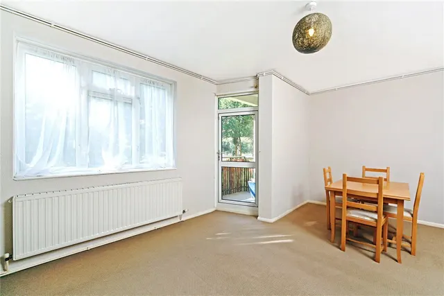 Photo 2 — Windlesham Grove, Southfields, London, SW19