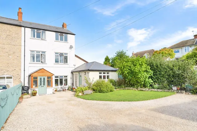 Church Road, Cam, GL11, photo 2