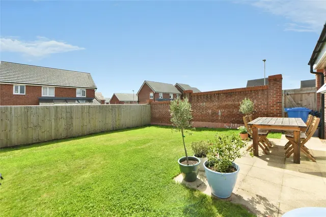 Photo 2 — Hadrians Turn, Blackburn, Lancashire, BB2
