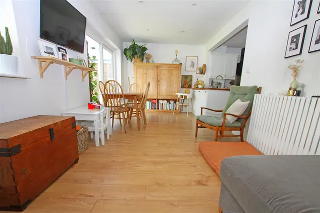 Photo 2 — Hawden Road, Bournemouth