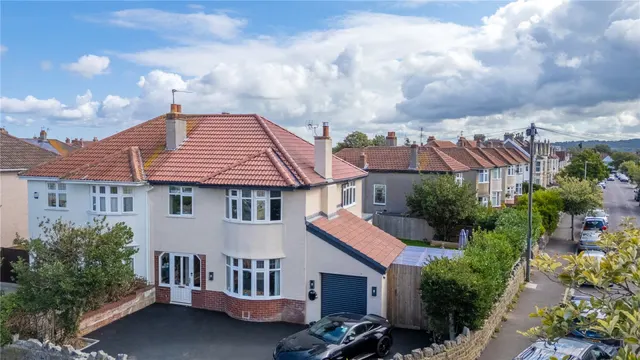 Lyndhurst Road, Weston-super-Mare, BS23, photo 1