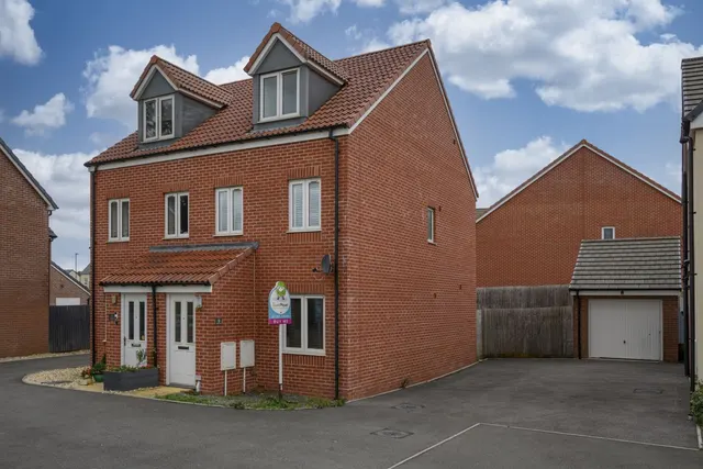 Clitchbury Close, Coate, SN3, photo 1