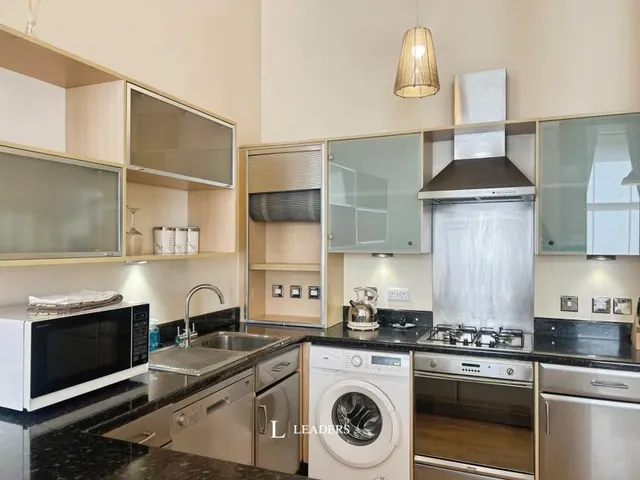 Hollowstone, Nottingham, NG1, photo 3