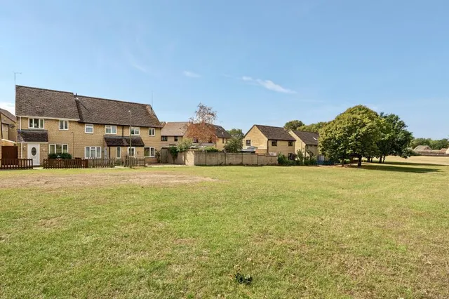 Oxlease, Witney, OX28, photo 2