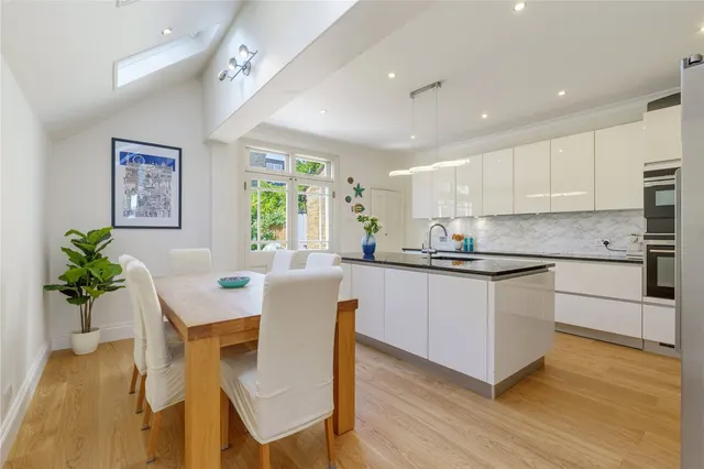 Wroughton Road, Battersea, SW11, photo 2