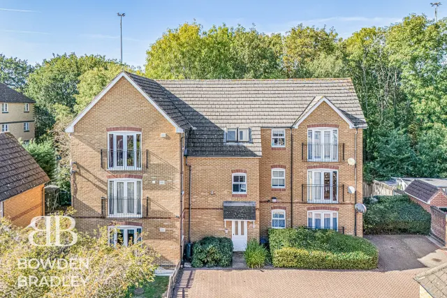 Ravenoak Way, Chigwell, IG7, photo 1