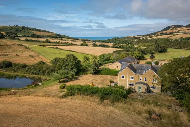 Chideock, Bridport, DT6, photo 1