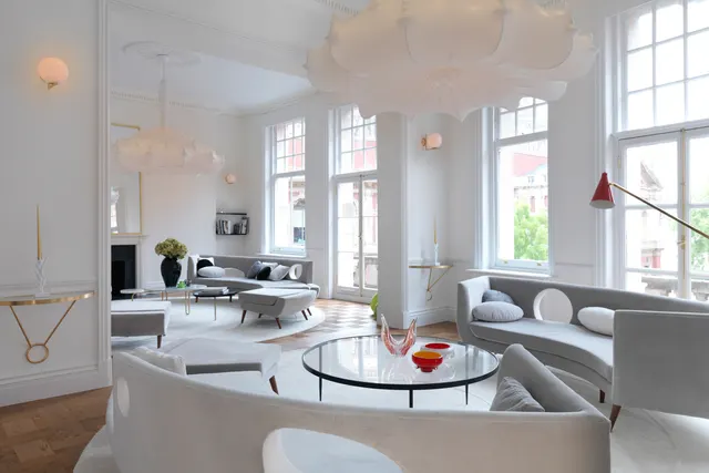 Photo 2 — Albert Court, Knightsbridge, London