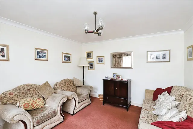 Photo 3 — Richmond Park Crescent, Sheffield, South Yorkshire, S13