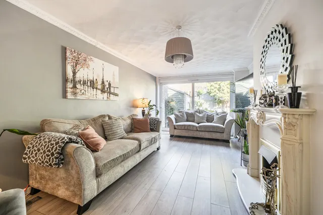 Oatlands Road, Shinfield, RG2, photo 2
