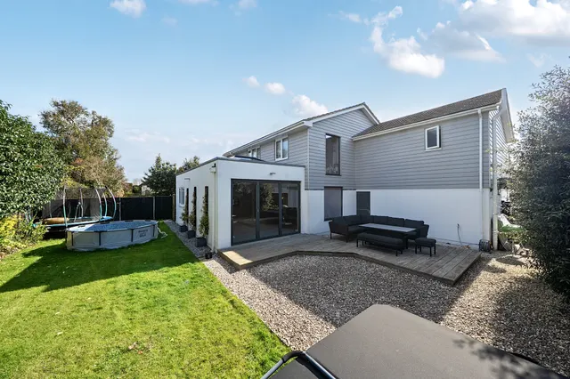 Photo 3 — Royce Close, Chichester, PO20