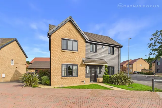 3 bedroom house, Ash Tree Avenue, Godmanchester, PE29
