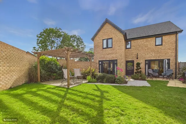 Ash Tree Avenue, Godmanchester, PE29, photo 2