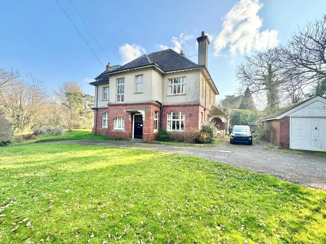 Grosvenor Road, Llandrindod Wells, LD1, photo 1