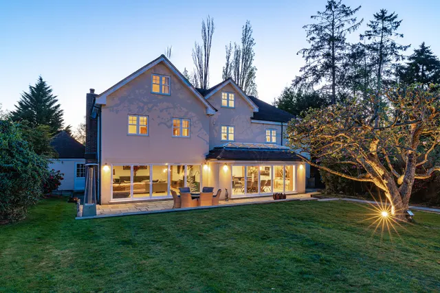 The Park, Leatherhead, KT23, photo 1