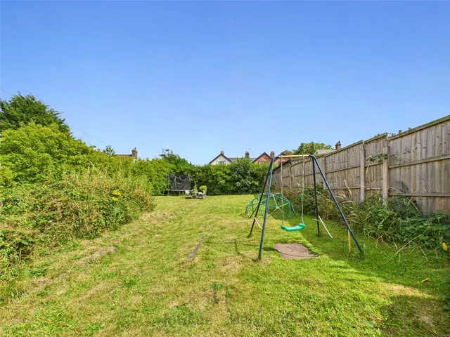 Photo 3 — Queensway, Frodsham, Cheshire, WA6 6RR