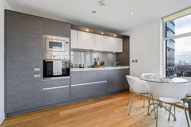 Winston Way, London, IG1, photo 3