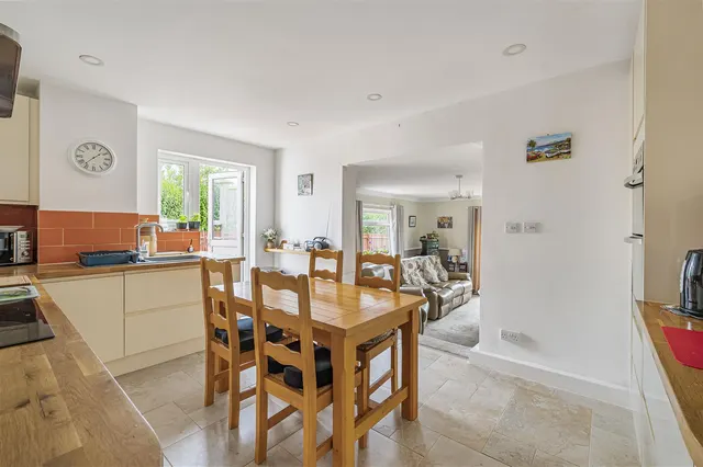 Grassmere Avenue, Peacehaven, photo 2