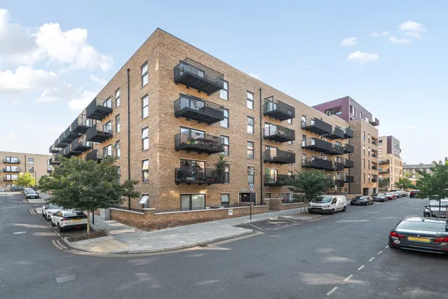 Rolfe Terrace, SE18, photo 1