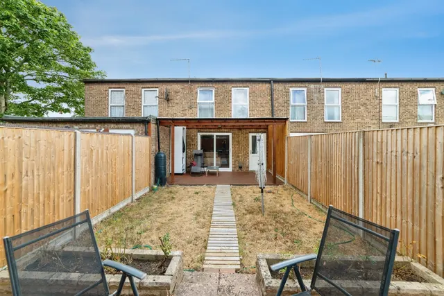 Canterbury Way, Stevenage, SG1, photo 2