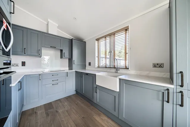 Hurn Road, Matchams, BH24, photo 2