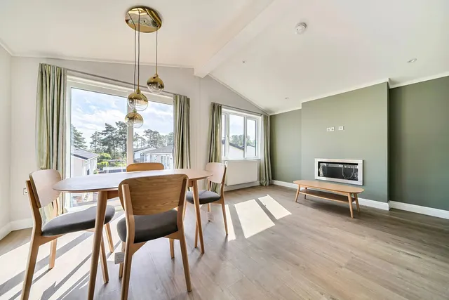 Hurn Road, Matchams, BH24, photo 1