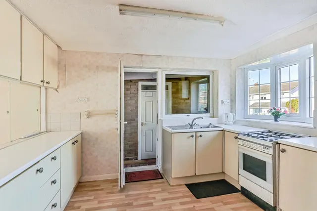 Bader Road, Canford Heath, BH17, photo 3