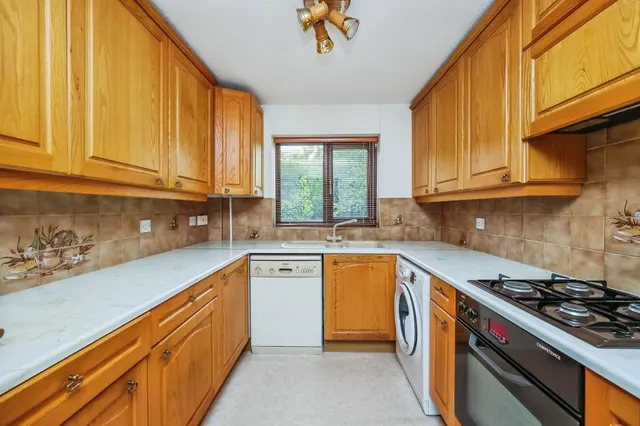 Derbyshire Avenue, West Hallam, DE7, photo 3
