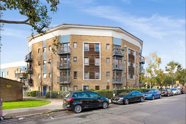 morris Road, london, photo 1
