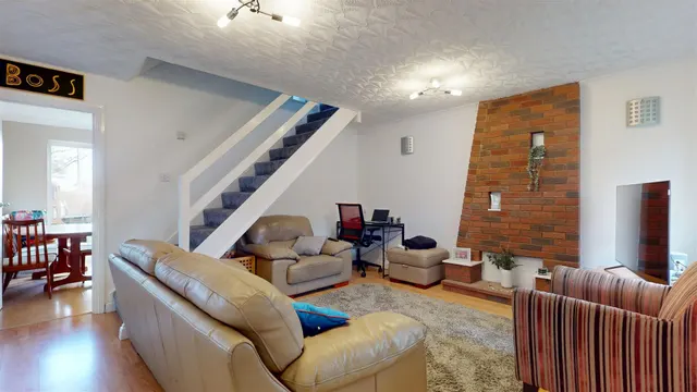 Whaddon Way, Bletchley, photo 3