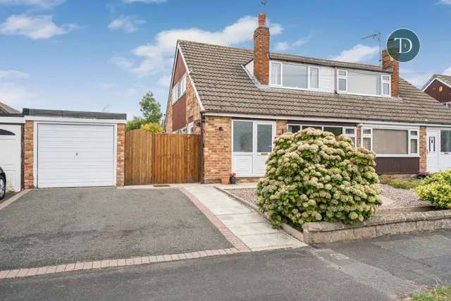 Green Lane, Great Sutton, CH66 4LQ, photo 1