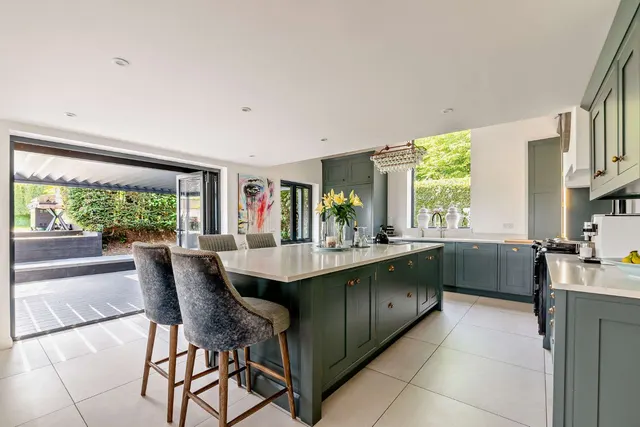 Photo 3 — Blackmoor, Liss, Hampshire, GU33 6DD