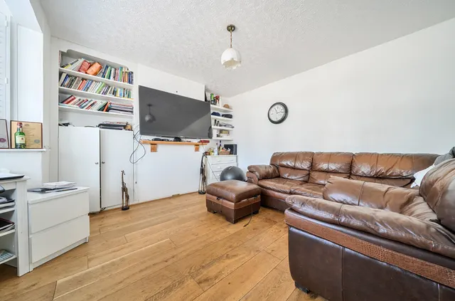 Photo 3 — Kimberley Drive, Sidcup, DA14 4PP