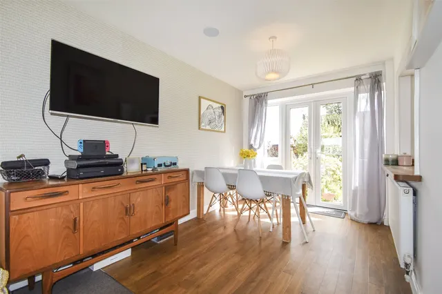 Photo 2 — Field Way, Aldershot, Hampshire, GU12 4UJ